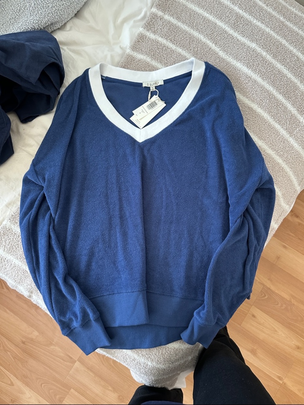 Z Supply Women's Blue V-Neck Terry cloth